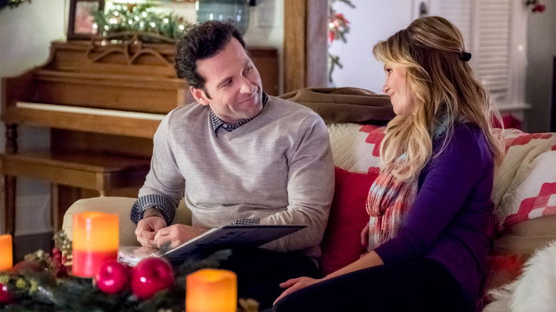 кадр из фильма Switched for Christmas