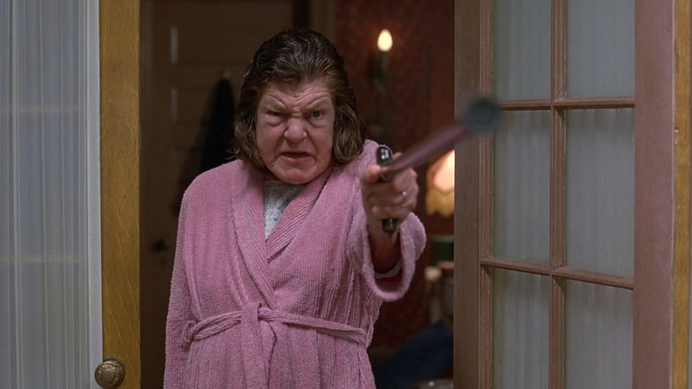 кадр из фильма Сбрось маму с поезда