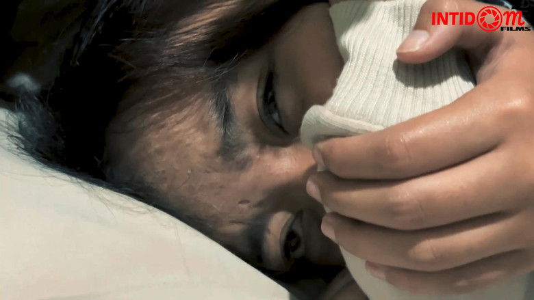 кадр из фильма Di Tengah Dua Saudari 2