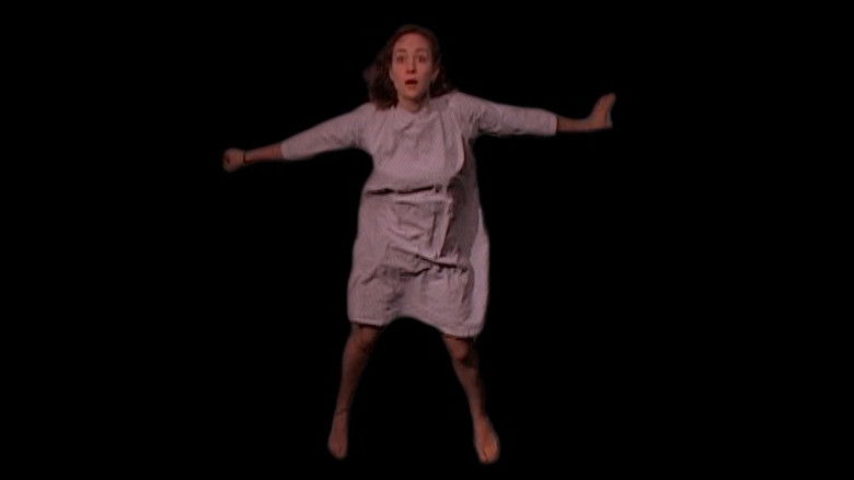 кадр из фильма Das Geheimnis unter dem Boden