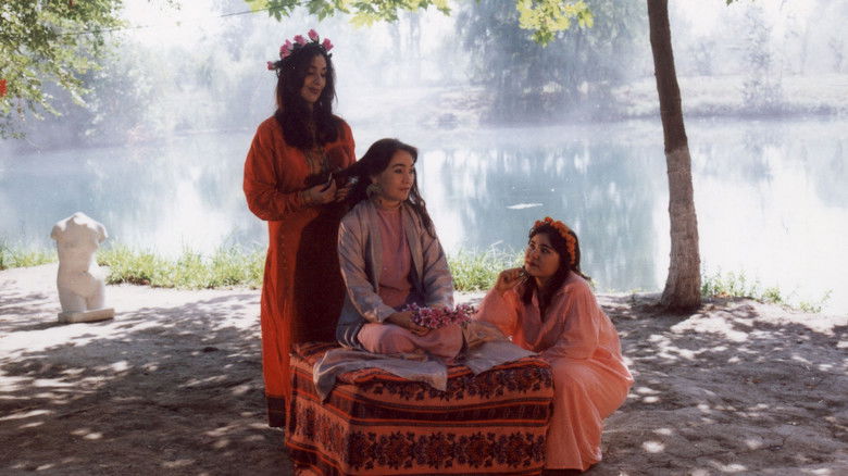 кадр из фильма Ayollar saltanaty