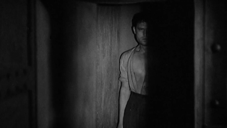 кадр из фильма Казенный дом