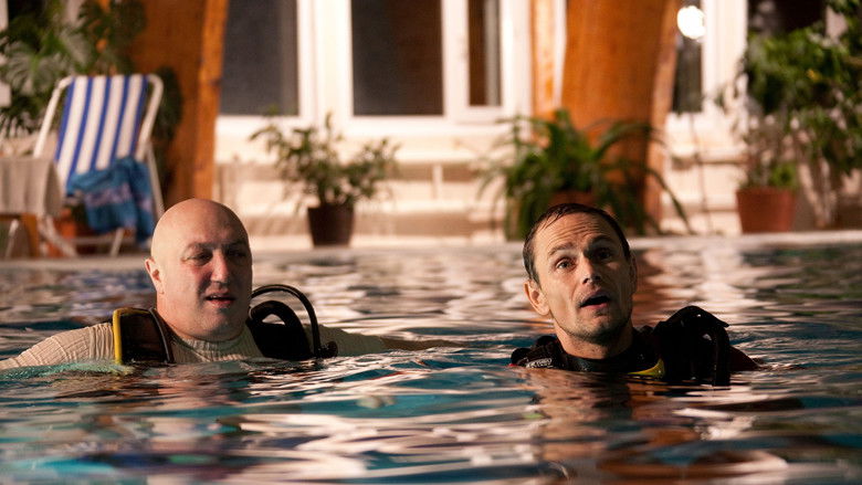 кадр из фильма Земля людей