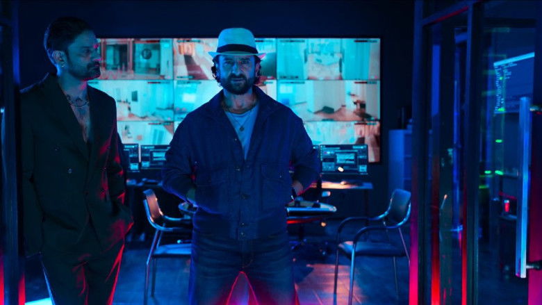 кадр из фильма Похититель драгоценностей: ограбление начинается