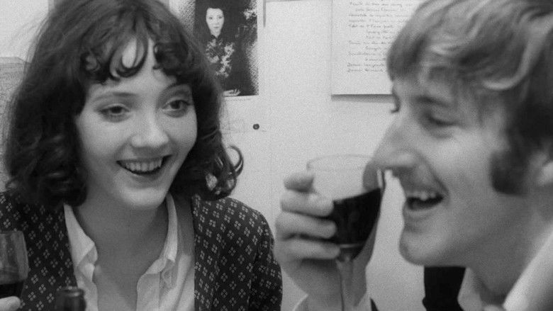 кадр из фильма Тихие дни в Клиши