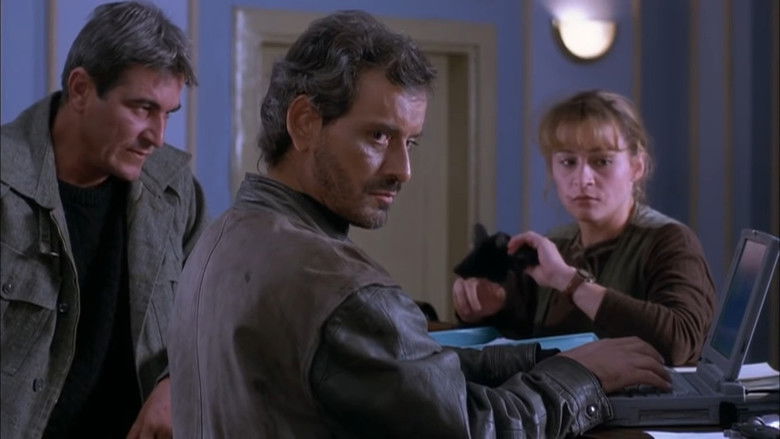 кадр из фильма Diplomatic Siege