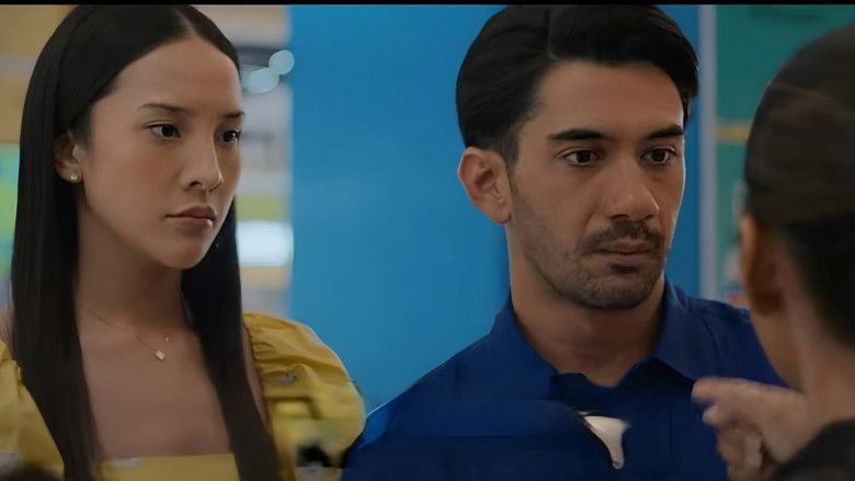 кадр из фильма Layangan Putus: The Movie