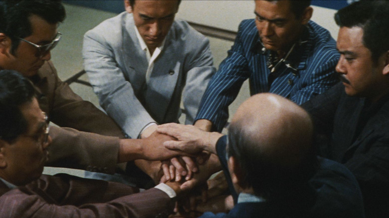 кадр из фильма Опосредованная война