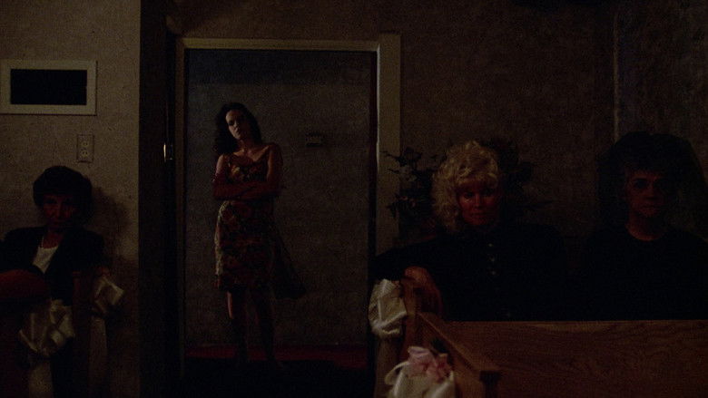 кадр из фильма Queen of Diamonds