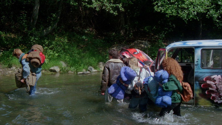 кадр из фильма Una notte al cimitero
