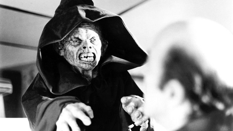 кадр из фильма Фантазм 2