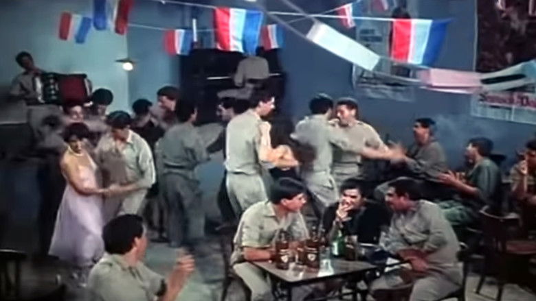 кадр из фильма Les Portes du Silence