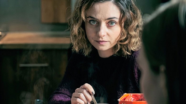 кадр из фильма Как можно дальше отсюда