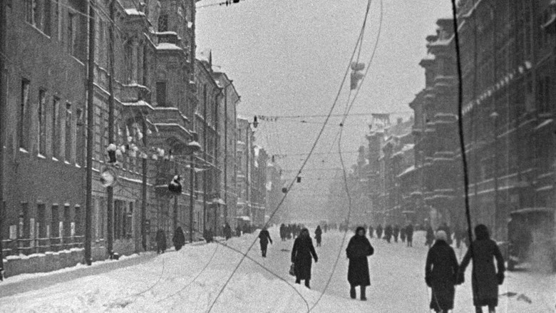кадр из фильма Блокада