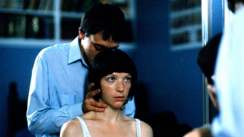 кадр из фильма Song of Songs