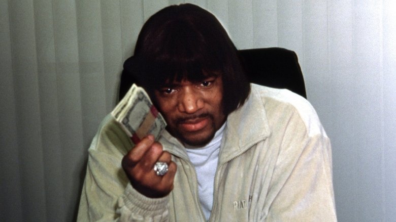 кадр из фильма The Hustle