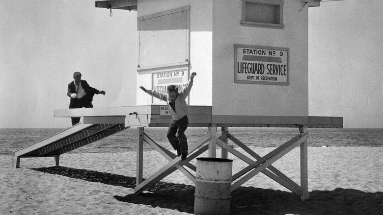 кадр из фильма Человек боится