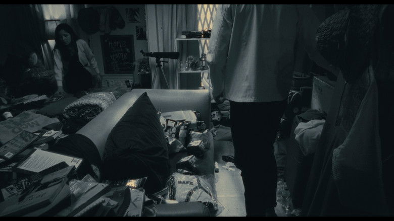 кадр из фильма A Beautiful Mess