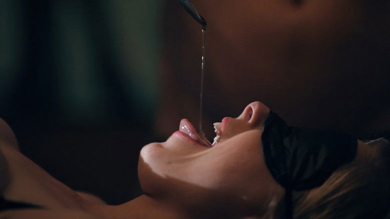 кадр из фильма The Submission of Emma Marx