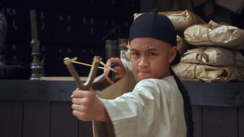 кадр из фильма Железная обезьяна