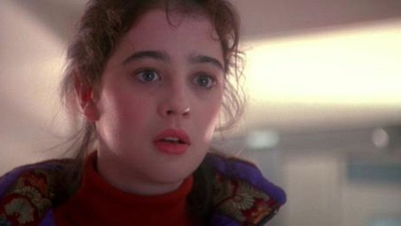 кадр из фильма Золотой лед