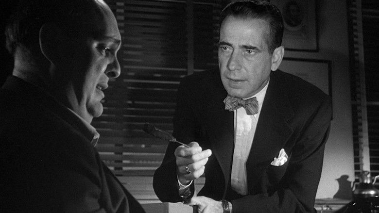 кадр из фильма Насаждающий закон