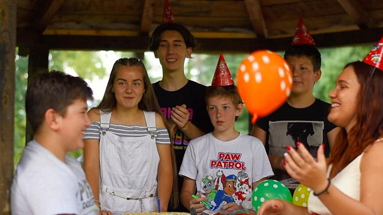 кадр из фильма The Other Side