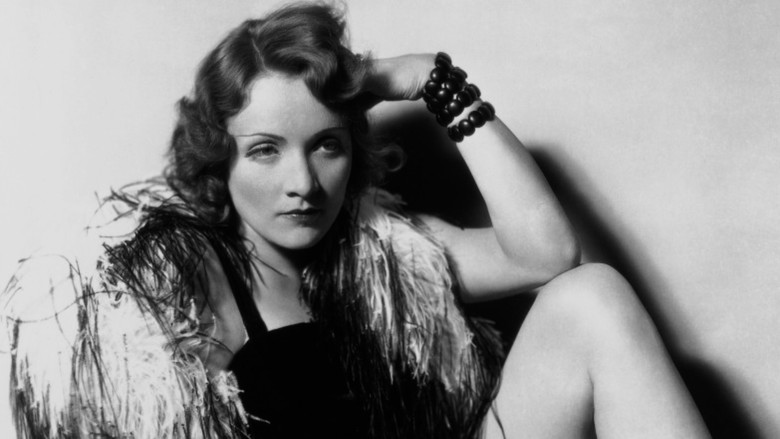 кадр из фильма Марокко