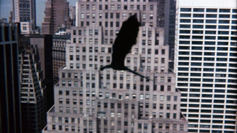 кадр из фильма Кью