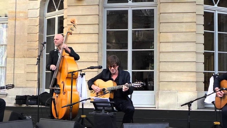 кадр из фильма Thomas Dutronc - Live à la fete de la musique à l'hotel matignon