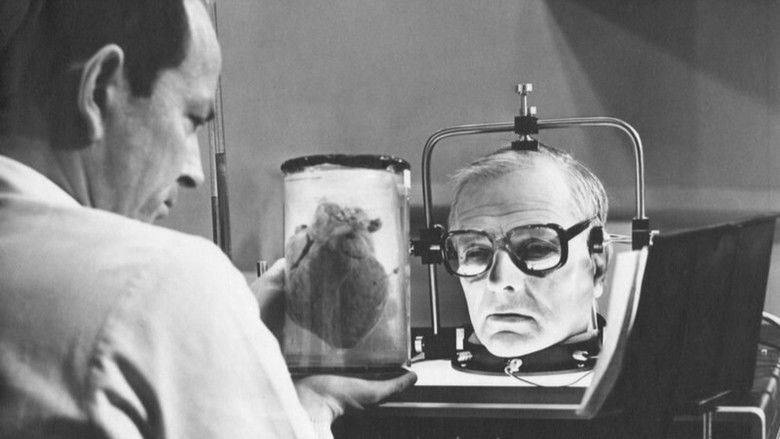 кадр из фильма Завещание профессора Доуэля