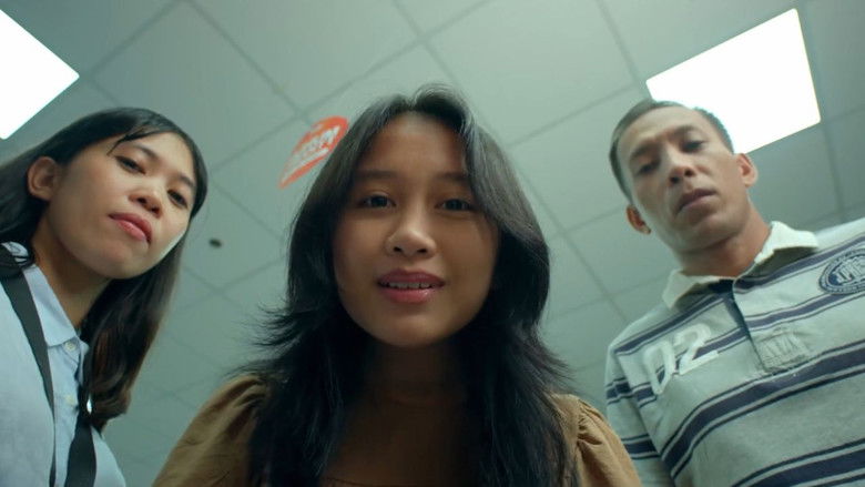 кадр из фильма huhumcrediTT