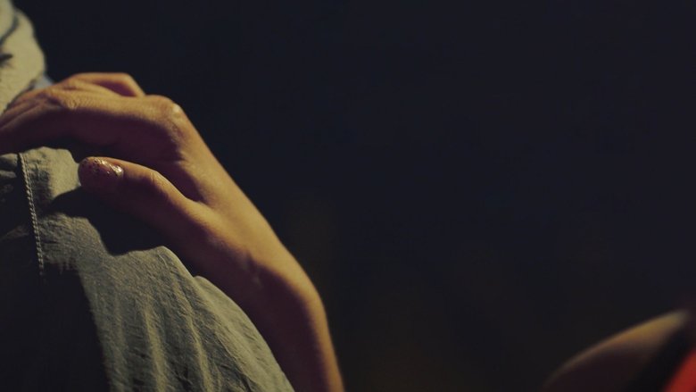 кадр из фильма Les filles ne marchent pas seules la nuit