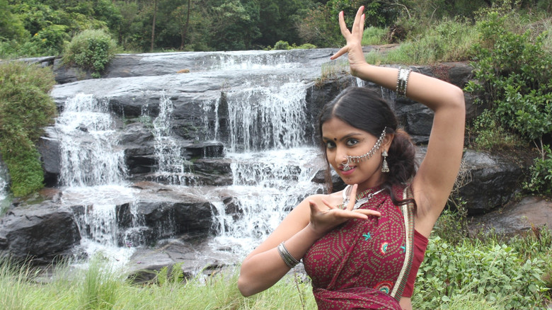 кадр из фильма பாண்டிமுனி