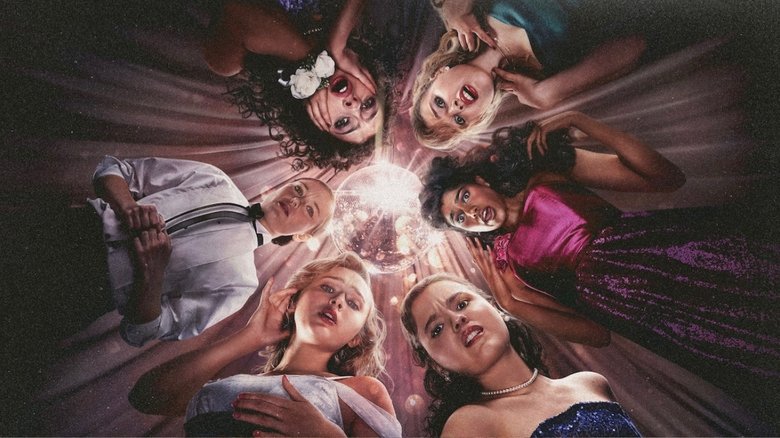 кадр из фильма Улица страха: Королева красоты