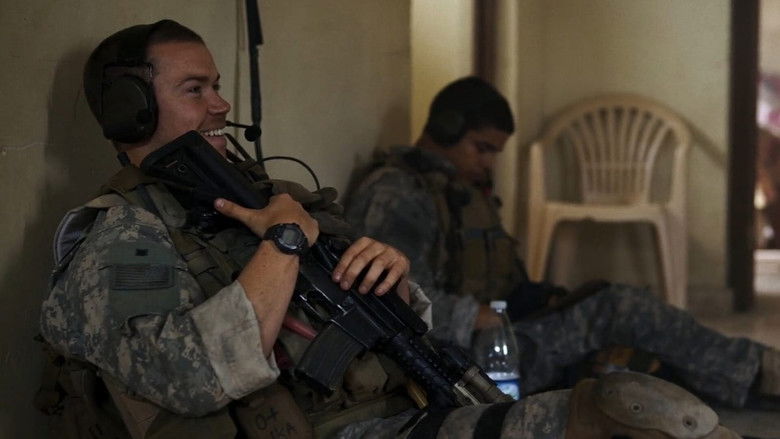 кадр из фильма Под огнём