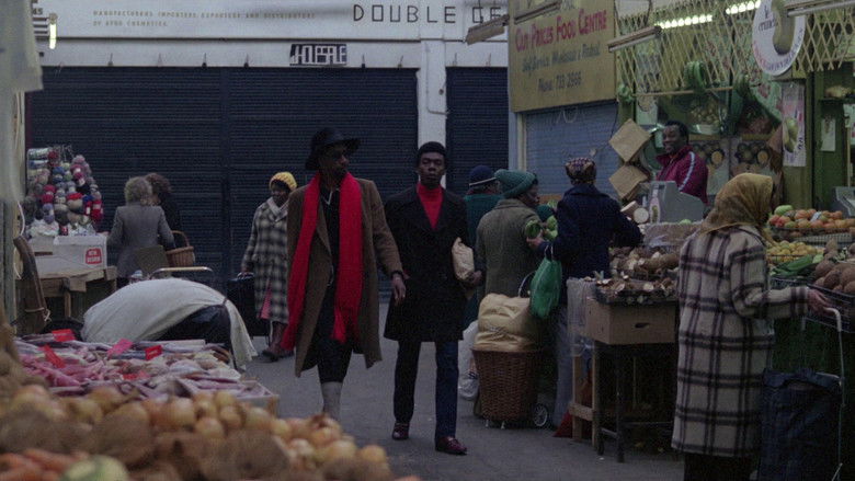 кадр из фильма Babylon