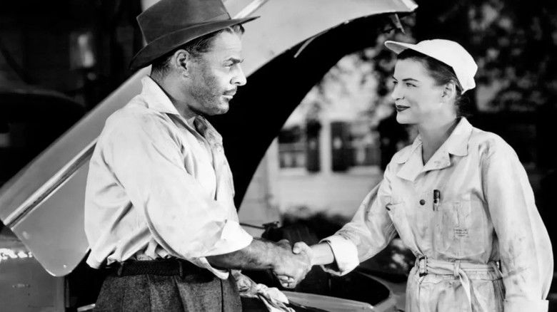 кадр из фильма Удар