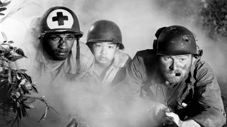 кадр из фильма Стальной шлем