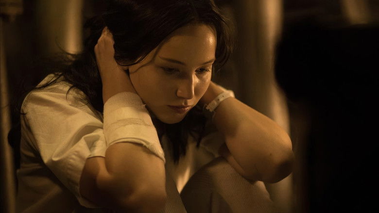 кадр из фильма Голодные игры: Сойка-пересмешница. Часть 1