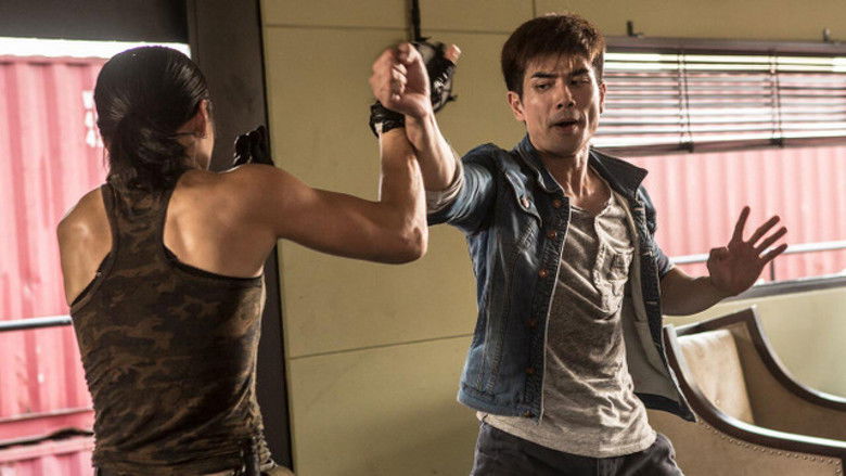 кадр из фильма Под прикрытием: Удар и пистолет