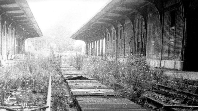 кадр из фильма Eastern Avenue