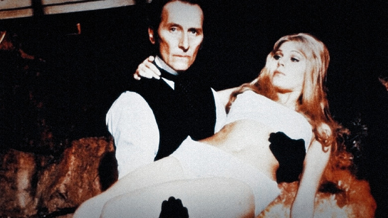 кадр из фильма Франкенштейн создал женщину