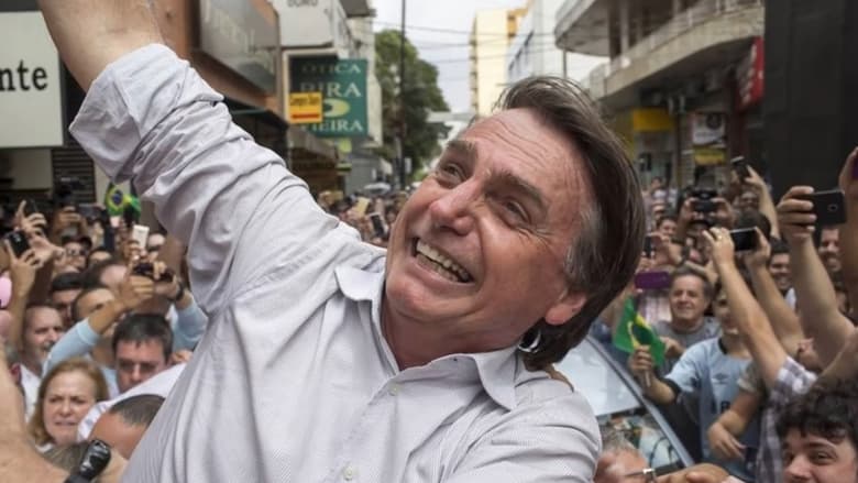 кадр из фильма Os 20 Centavos Que Elegeram Jair Bolsonaro