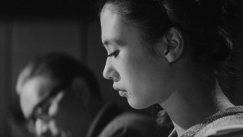 кадр из фильма Бледный цветок