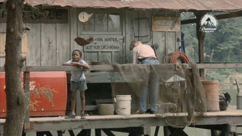 кадр из фильма Речная крыса