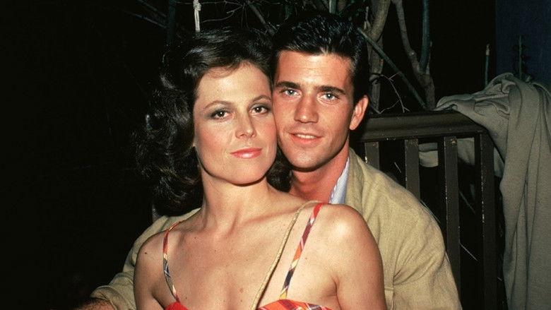 кадр из фильма Год, опасный для жизни