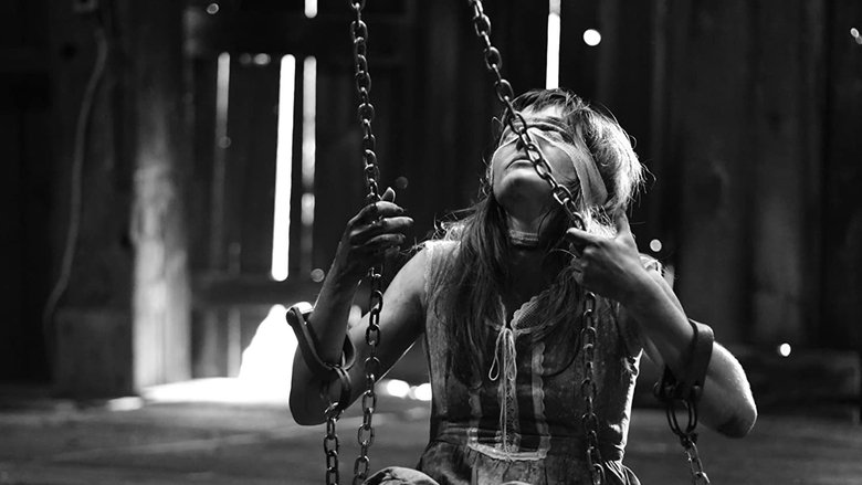 кадр из фильма Глаза моей матери