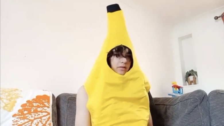 кадр из фильма The Alien Games