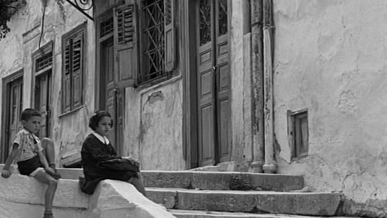 кадр из фильма Το Οργανάκι του Αττίκ